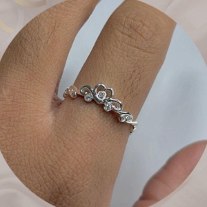 ANEL COROA CORAÇÃO.I8