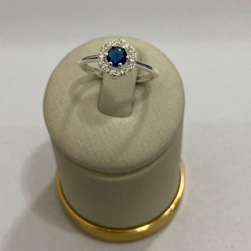 ANEL FLOR  C/ ZIRC. SAFIRA