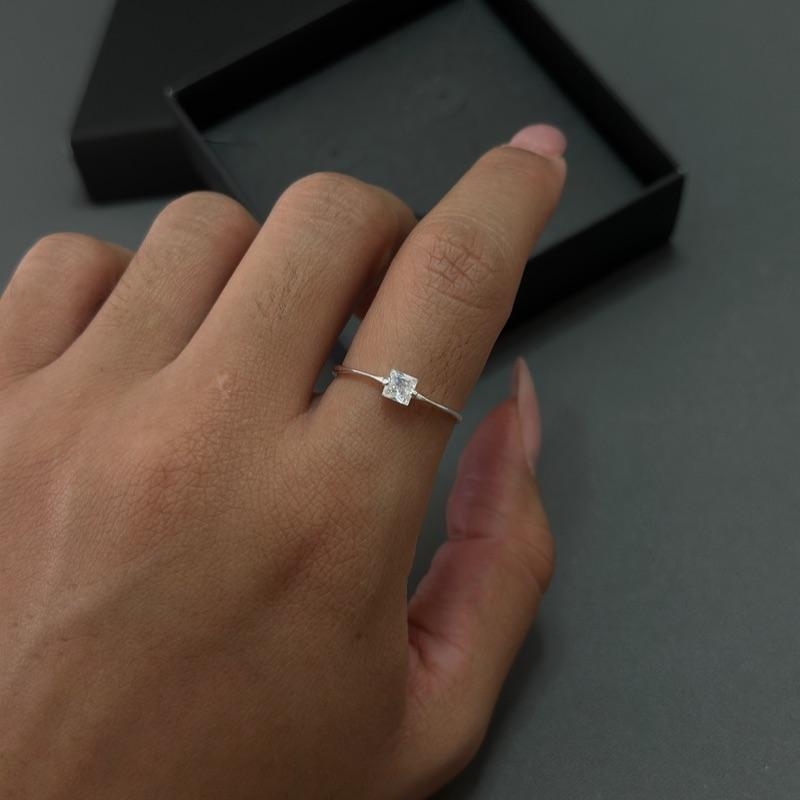 ANEL SOLITARIO QD 4MM