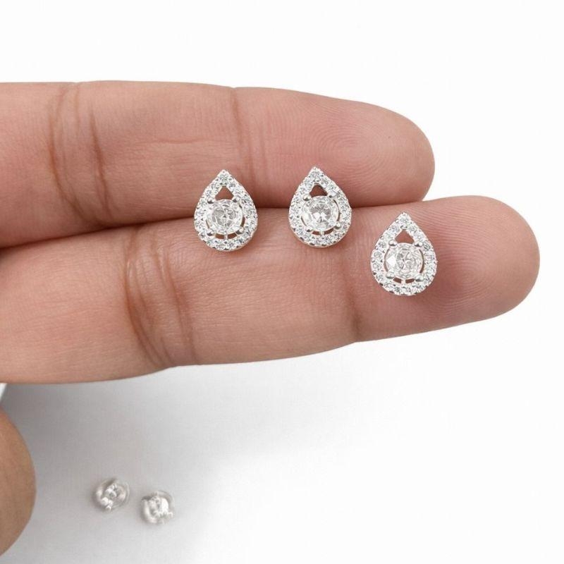 BRINCO GOTA PEDRA 4MM C/ ZIRC. CRISTAL