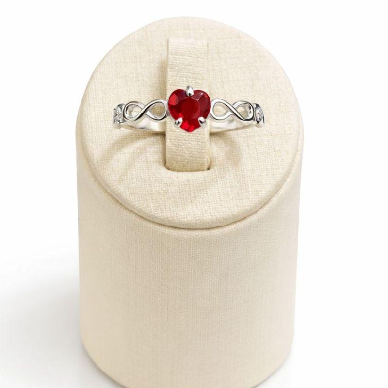 ANEL SOLITÁRIO INFINITO CORAÇÃO C/ ZIRC. 5MM RUBI