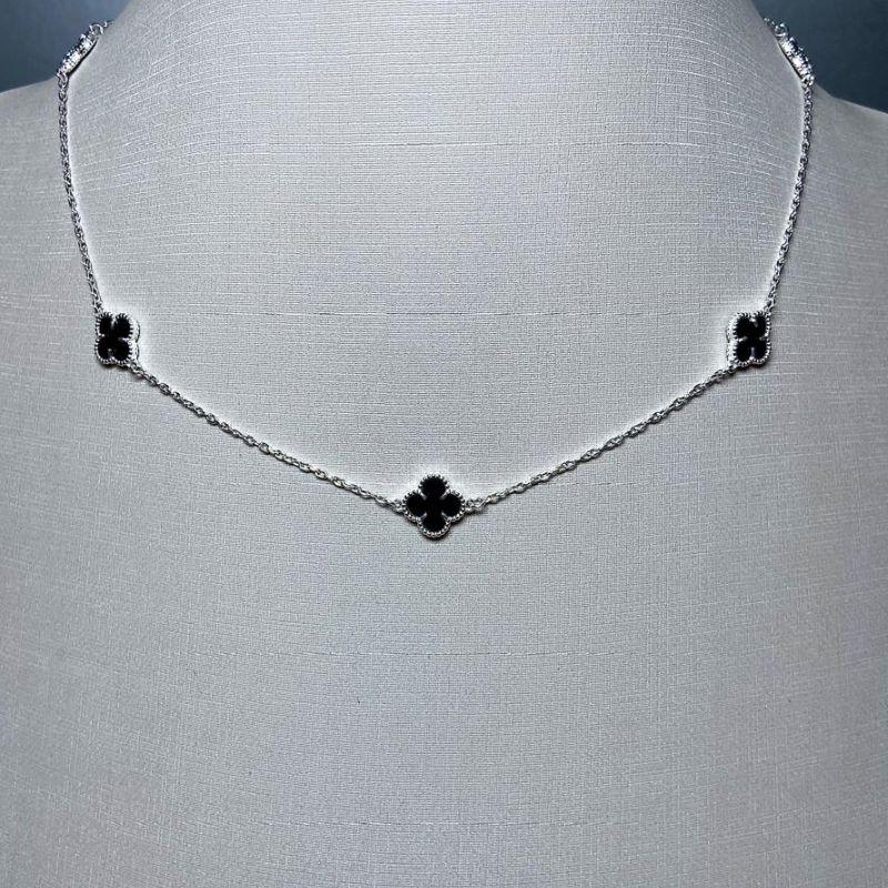 GARGANTILHA VAN CLEEF PEDRA ONIX 9X9MM